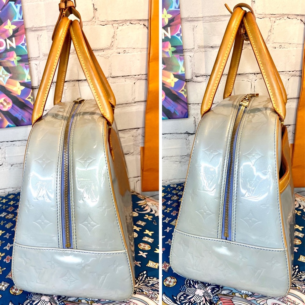 Louis Vuitton Ice blue Vernis Tompkins shoulder bag and scarf - Picture 7 of 16